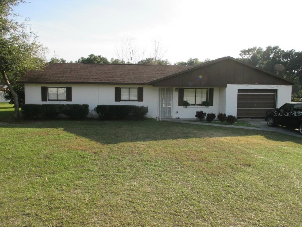 2302 North Ave., Leesburg, FL 34748