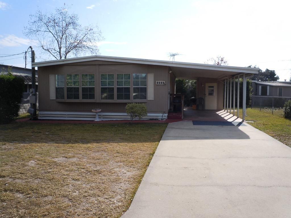 1115 S Duncan Dr., Tavares, FL 32778
