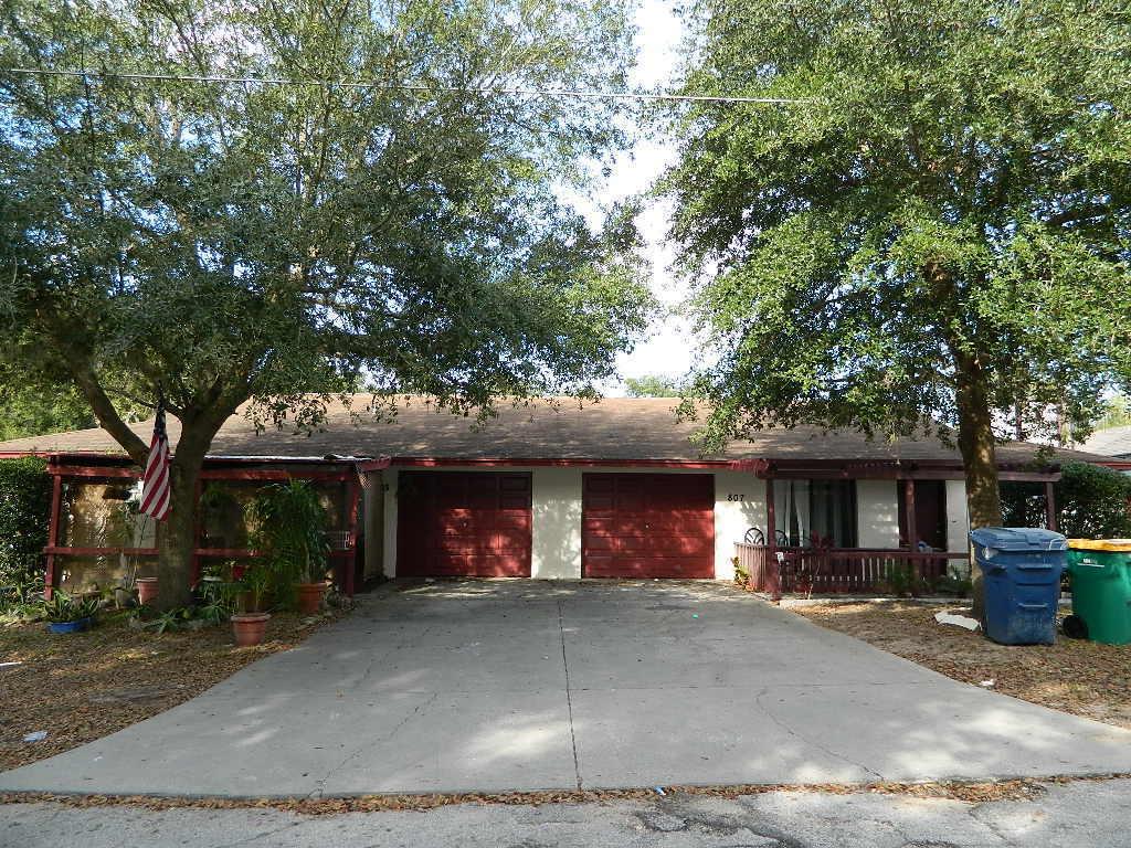 807 Mclain Ct., Tavares, FL 32778