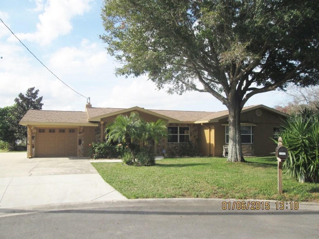 13030 Country Club Dr., Tavares, FL 32778