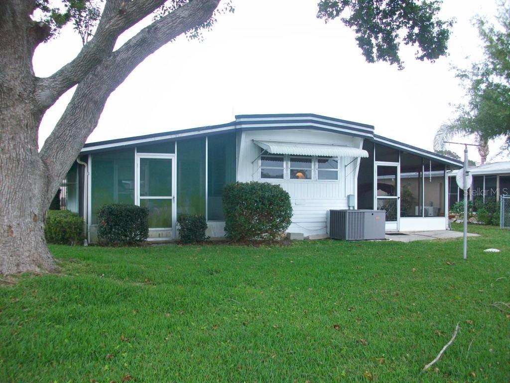 12836 Lake Dora Cir., Tavares, FL 32778