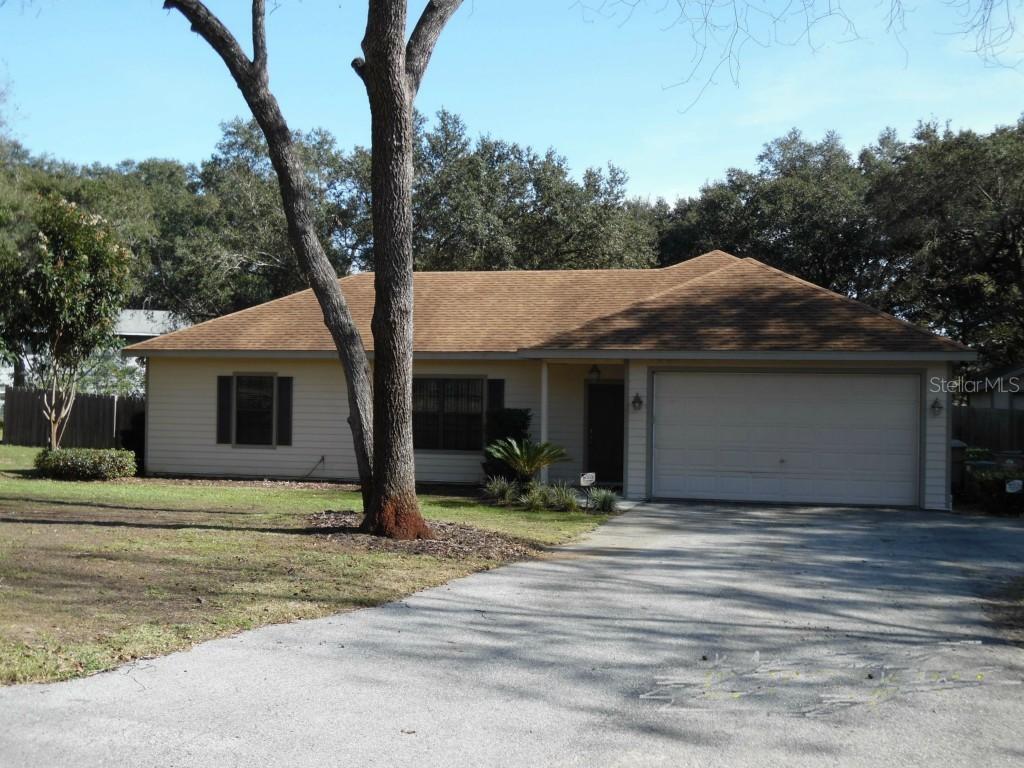 19018 Lakeview Dr., Clermont, FL 34715