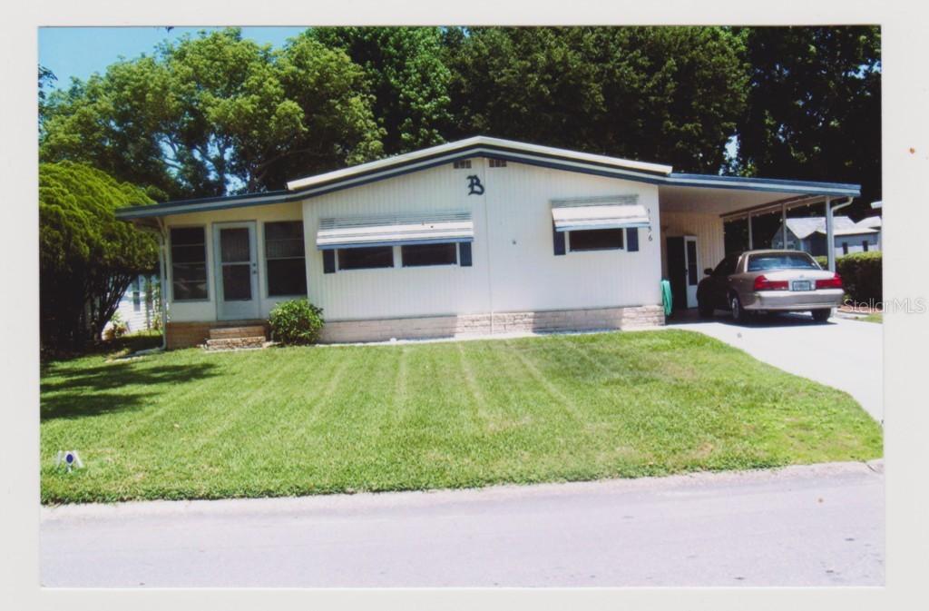 1156 Capella Dr., Tavares, FL 32778