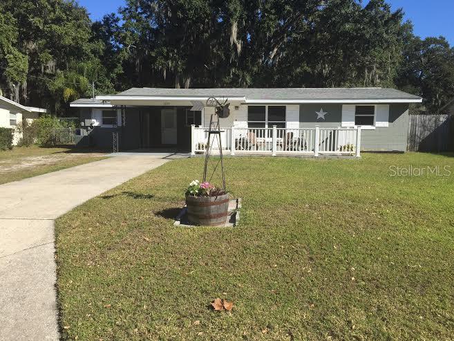 1304 Orange Ave., Tavares, FL 32778