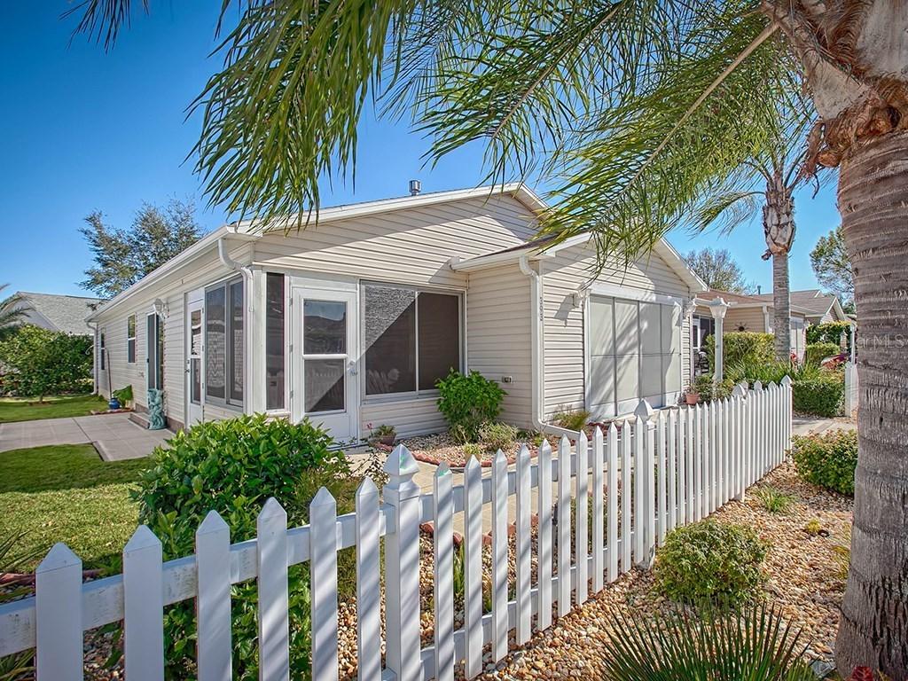 393 Seven Oaks Ln., The Villages, FL 32162