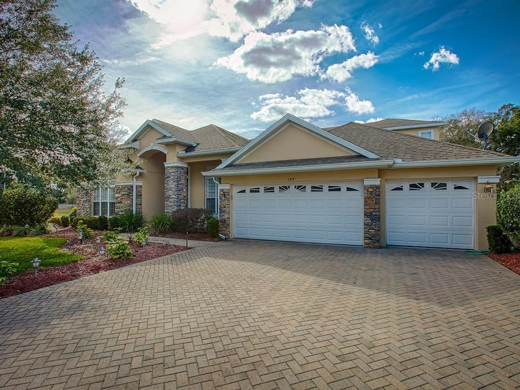 133 W Blue Water Edge Dr., Eustis, FL 32736