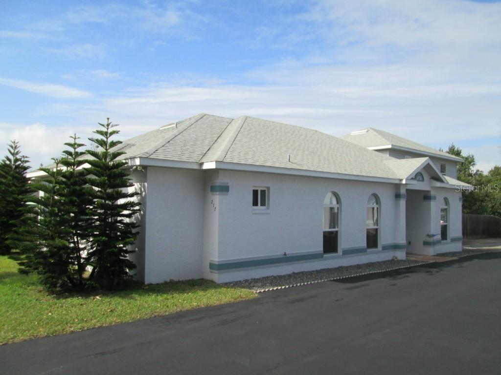 217 E 19th Ave., Mount Dora, FL 32757