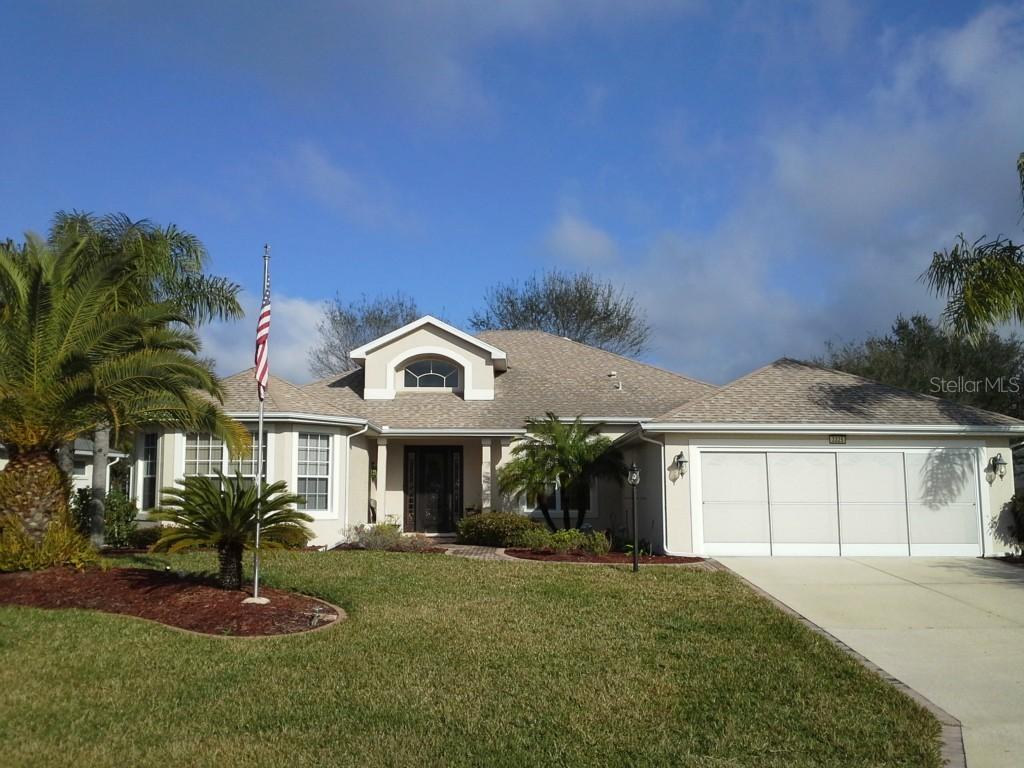 3325 Saratoga Dr., Tavares, FL 32778