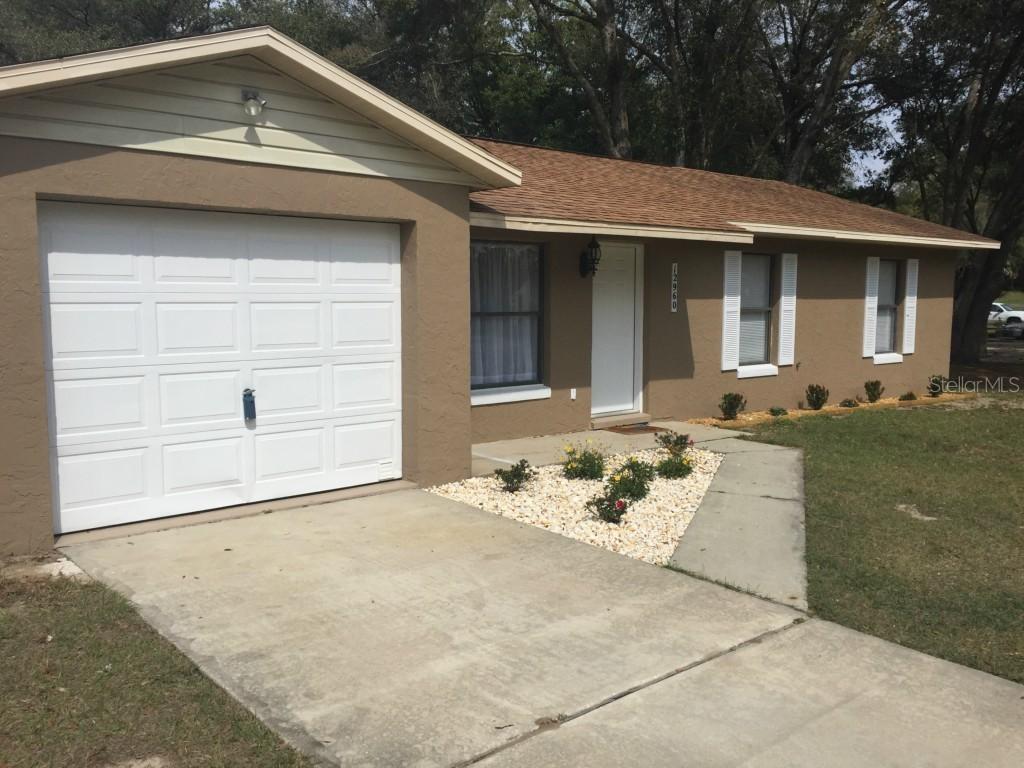 12960 SE 117th Ct., Ocklawaha, FL 32179