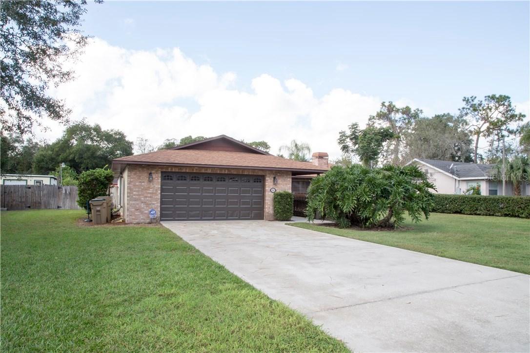 33941 Lee Ave., Leesburg, FL 34788