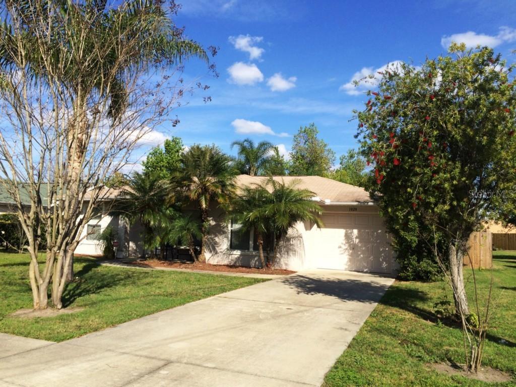 1028 Park Ave., Tavares, FL 32778