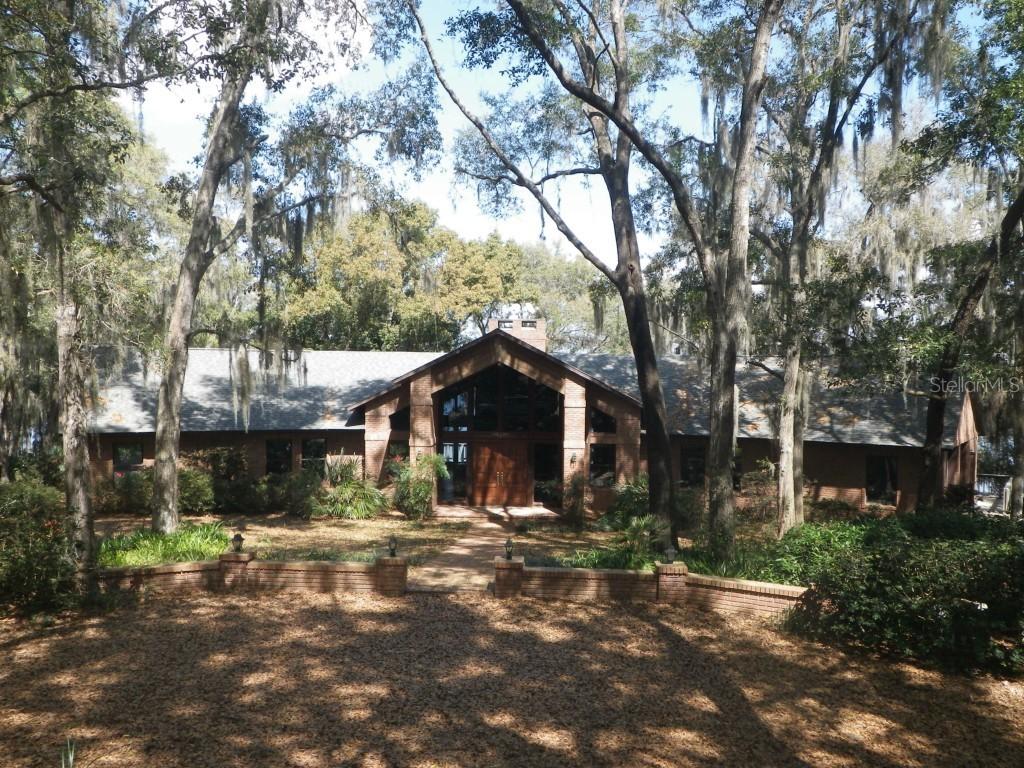 987 Old Mount Dora Rd., Eustis, FL 32726