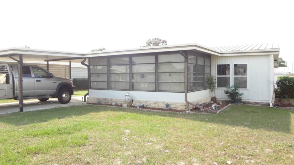 1559 Nassau Cir., Tavares, FL 32778