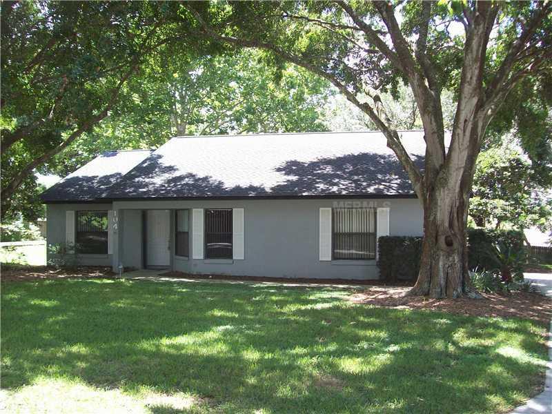 104 Hillside Dr., Eustis, FL 32726