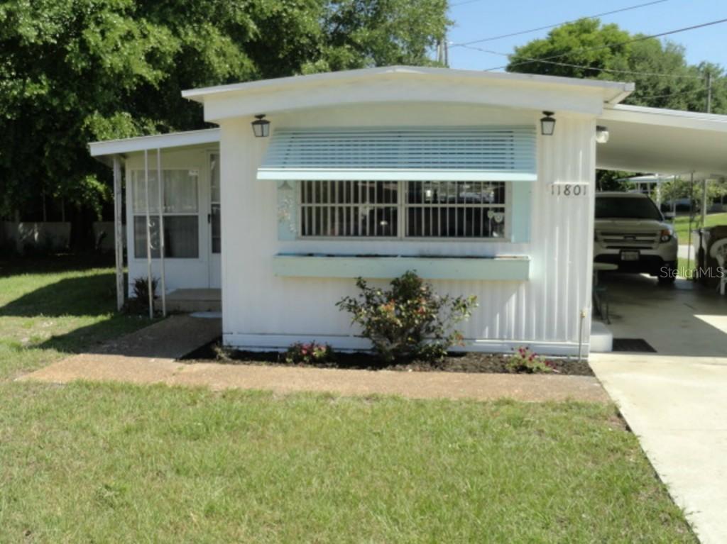 11801 Magnolia Ave., Tavares, FL 32778