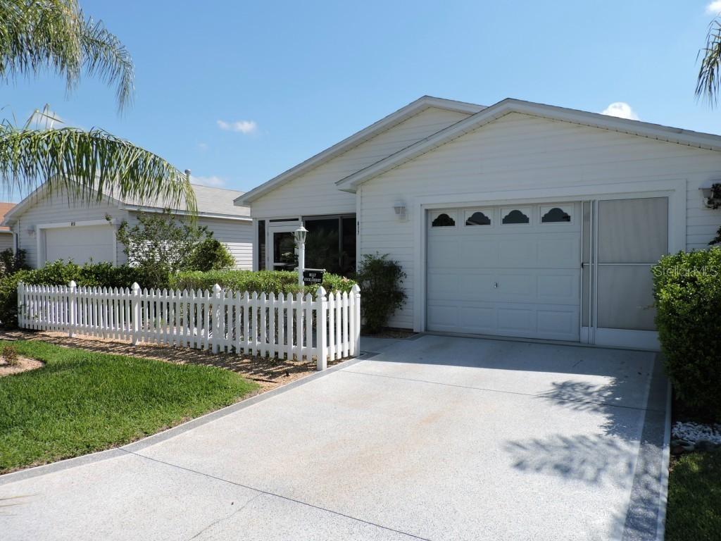 817 Eaglemont Ave., The Villages, FL 32162