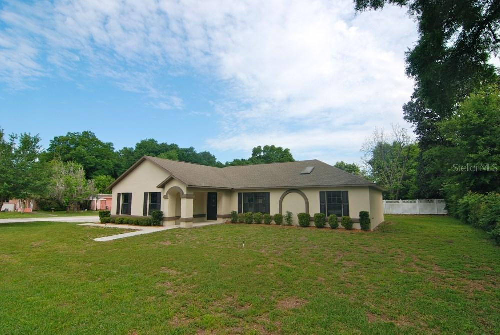 600 Gray Ave., Wildwood, FL 34785