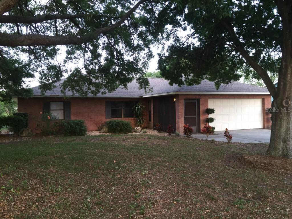 221 Eastridge Dr., Eustis, FL 32726