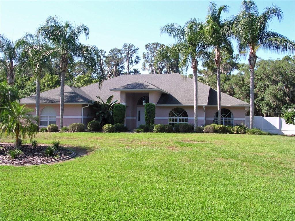 16326 E Shirley Shores Rd., Tavares, FL 32778