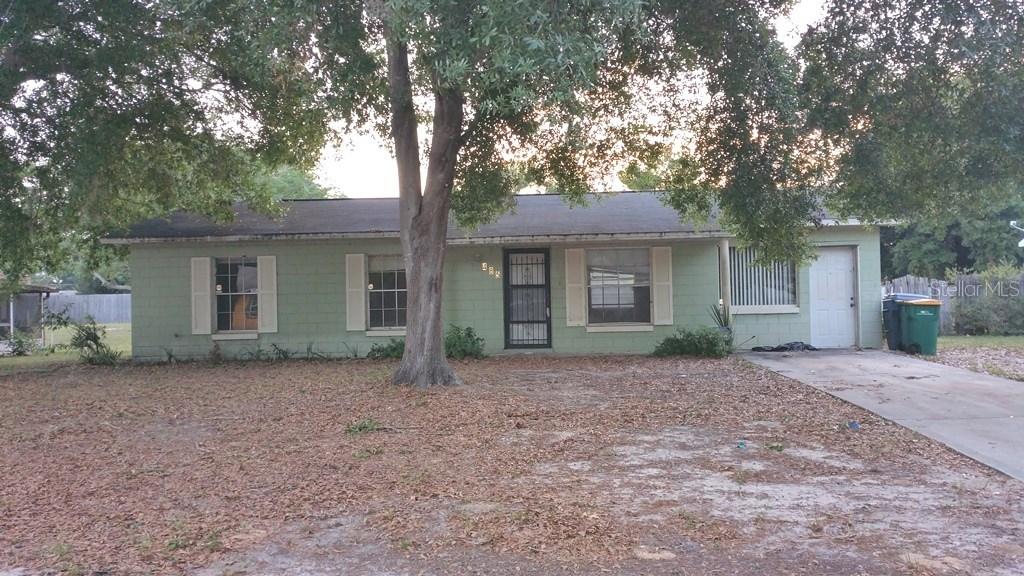 485 Pomelo Ave., Tavares, FL 32778