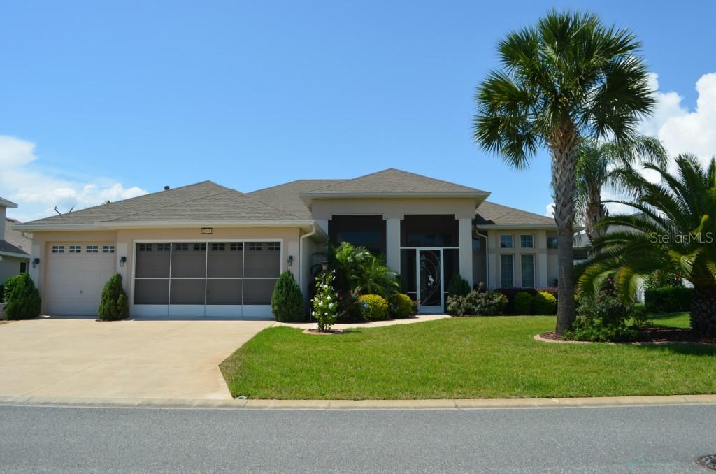 2949 Lake Huron Ln., Tavares, FL 32778