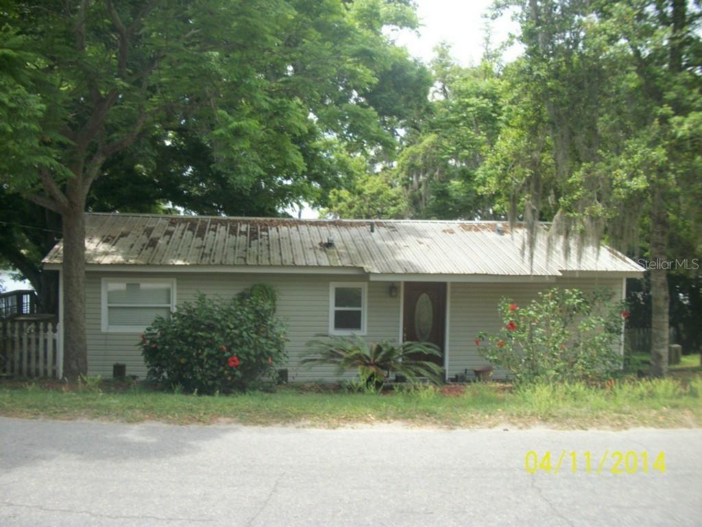 31533 Anderson Dr., Tavares, FL 32778