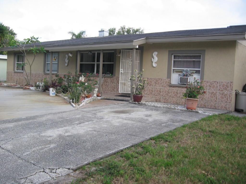 8600 Flamevine Ave., Largo, FL 33777