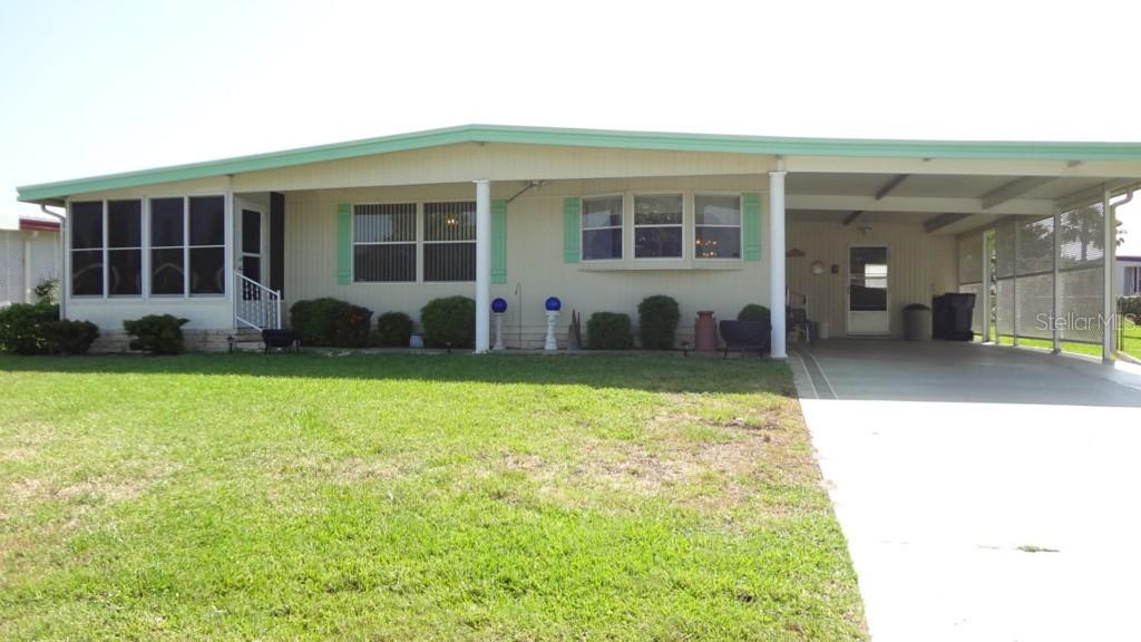 1328 Nassau Cir., Tavares, FL 32778