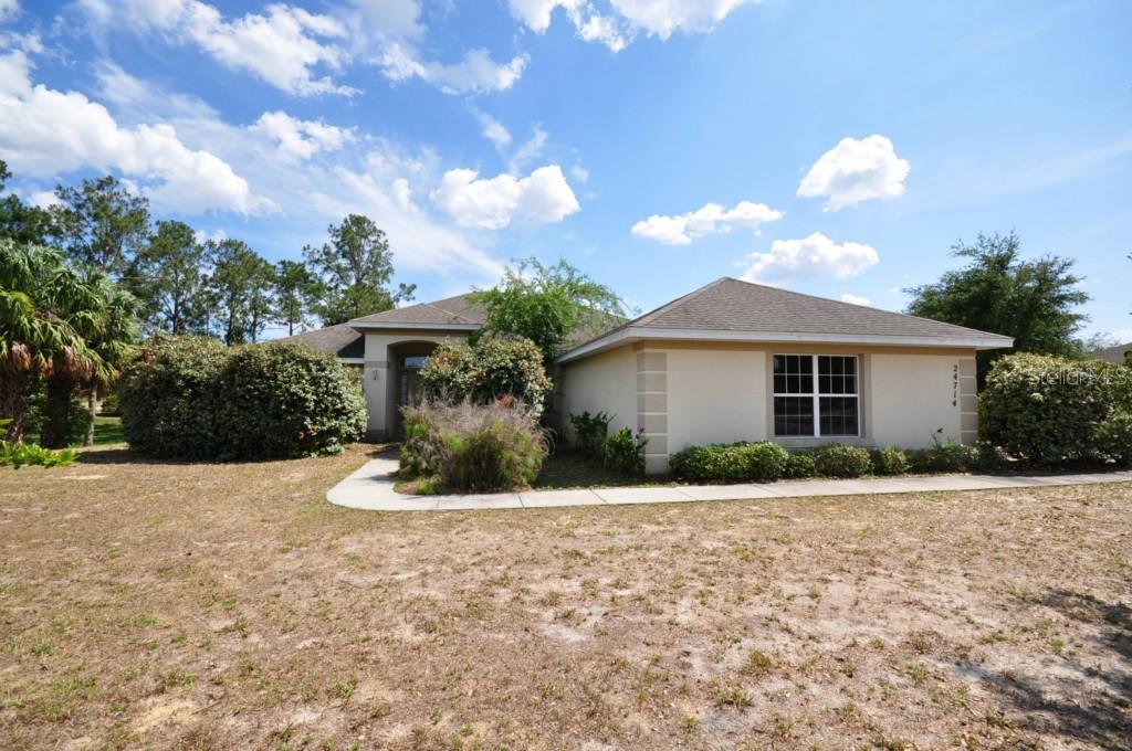24714 Martin St., Eustis, FL 32736