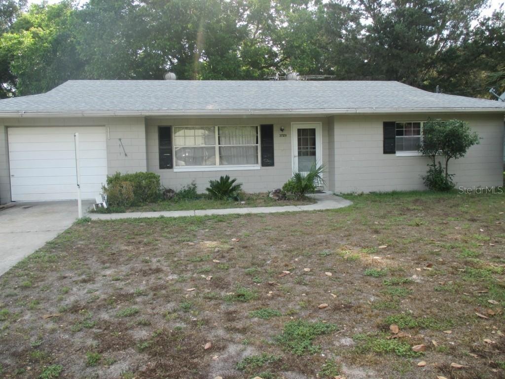 37251 Sunrise Ter., Umatilla, FL 32784