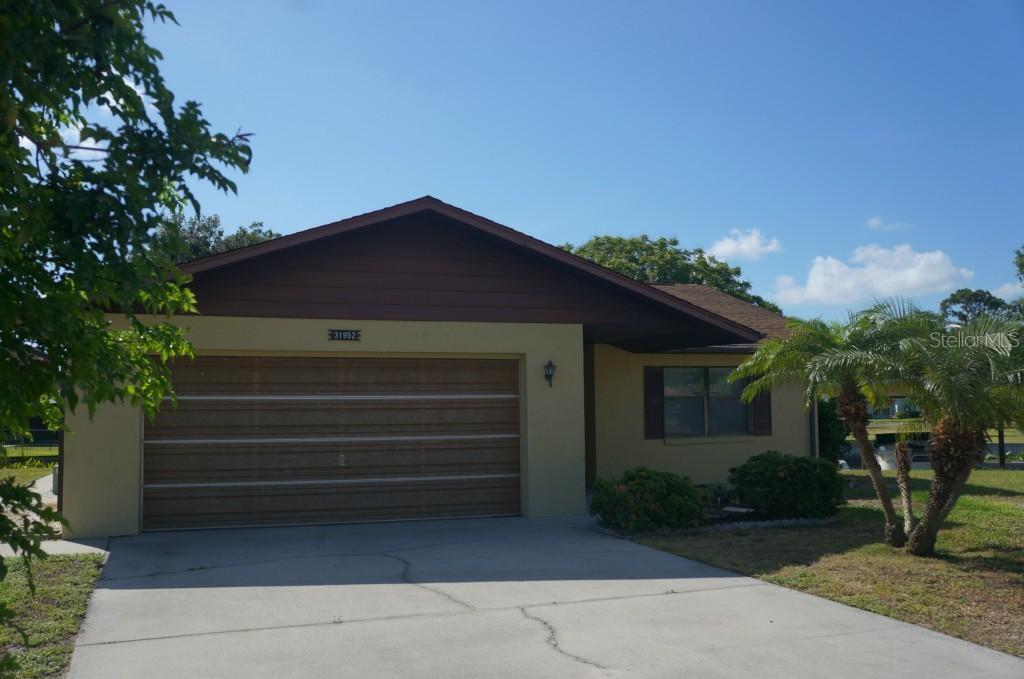 31952 Tropical Shores Dr., Tavares, FL 32778