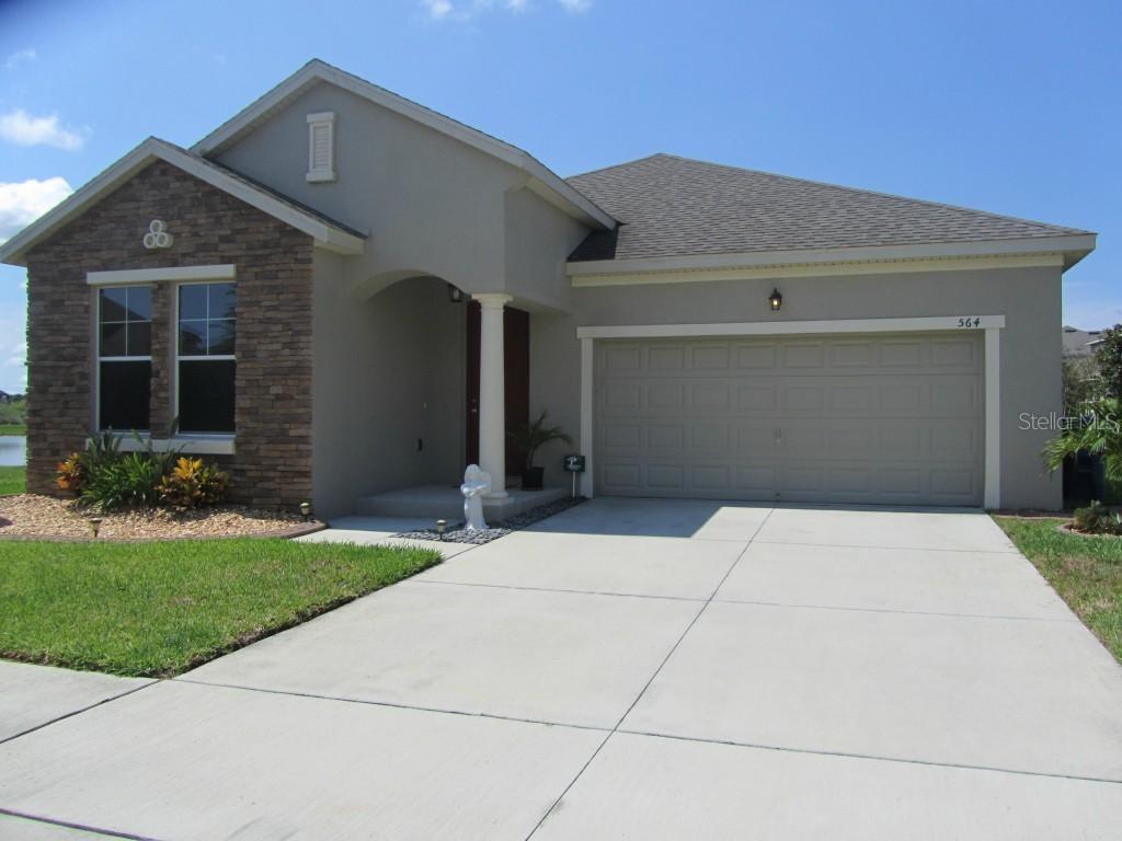 564 Blue Cypress Dr., Groveland, FL 34736