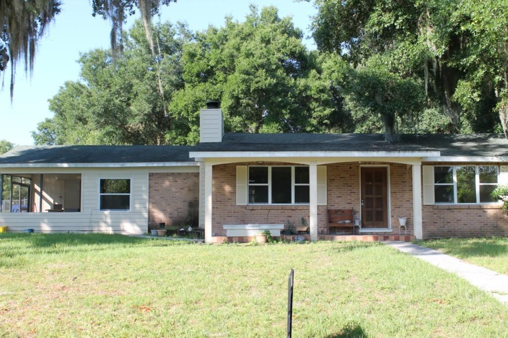 558 E Waldo St., Groveland, FL 34736