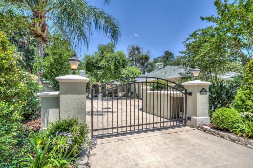 15831 Chestnut Ln., Tavares, FL 32778