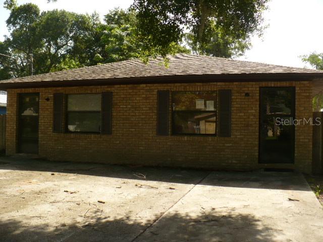 812 N Rockingham Ave., Tavares, FL 32778