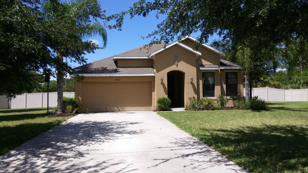1803 College Park Dr., Tavares, FL 32778