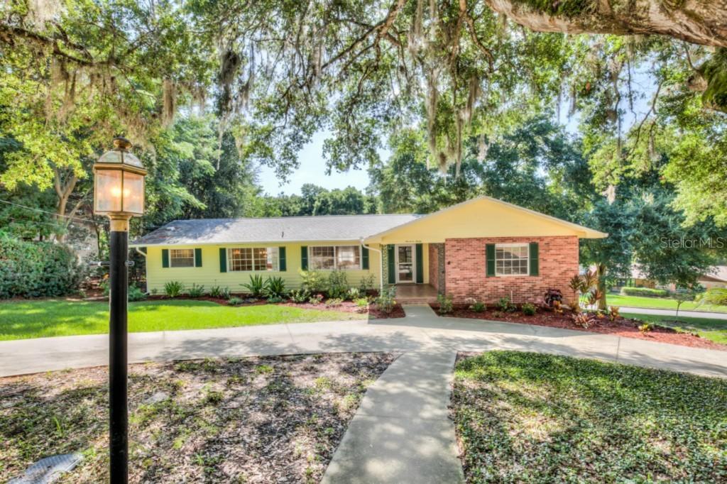 1930 Hilltop Dr., Mount Dora, FL 32757