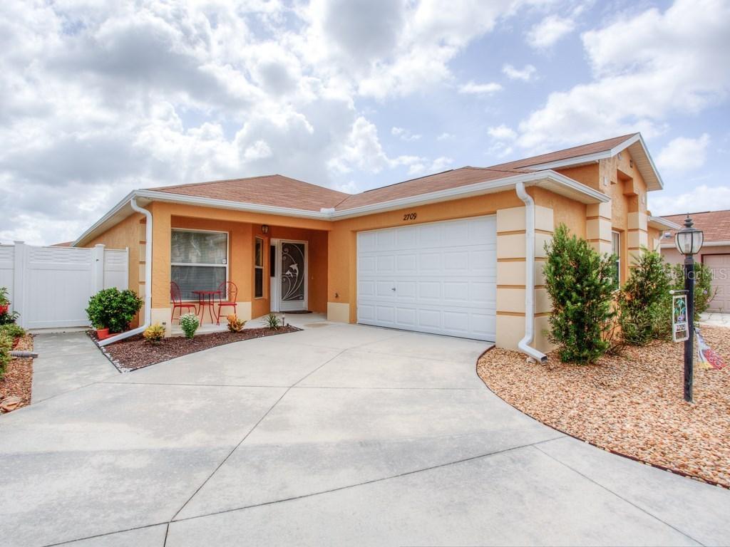 2709 Alandari Ln., The Villages, FL 32162