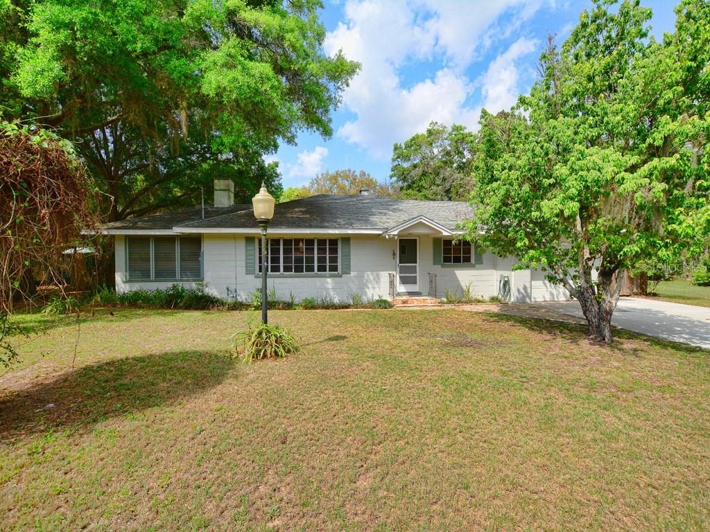 1313 Crestview Dr., Mount Dora, FL 32757