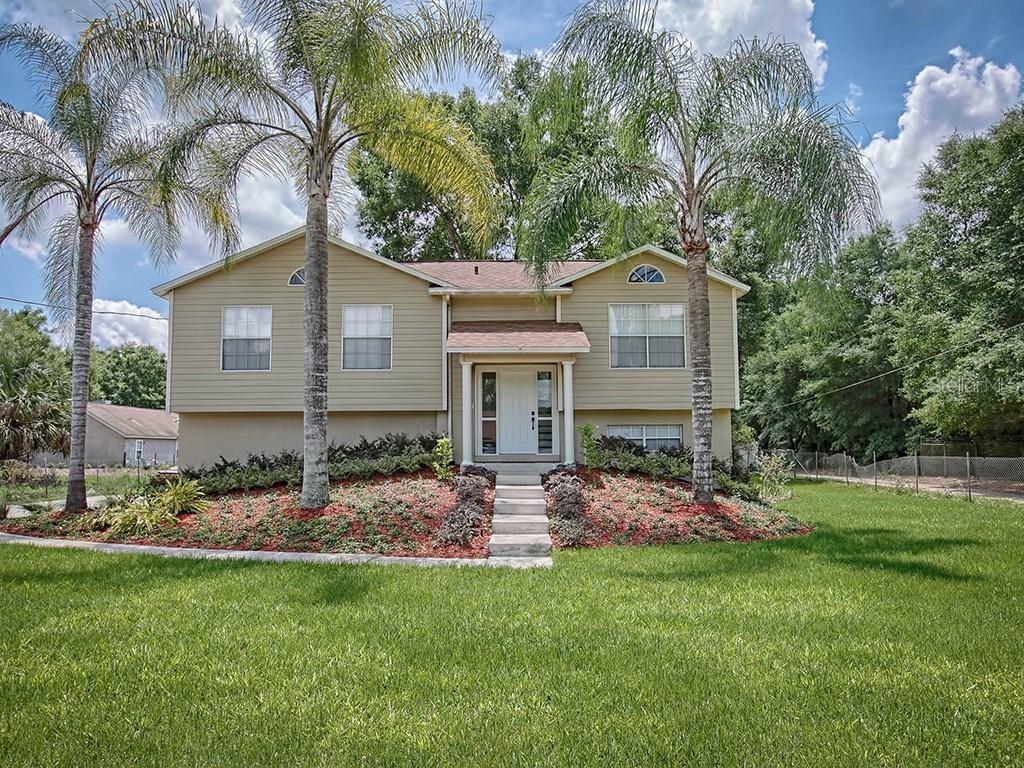 25050 Adair Ave., Sorrento, FL 32776