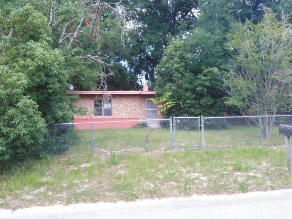 617 Pinkney St., Eustis, FL 32726