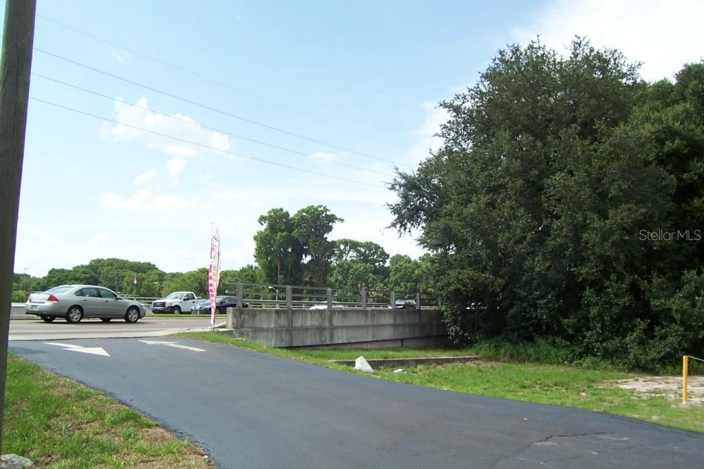 Hwy 19, Tavares, FL 32778