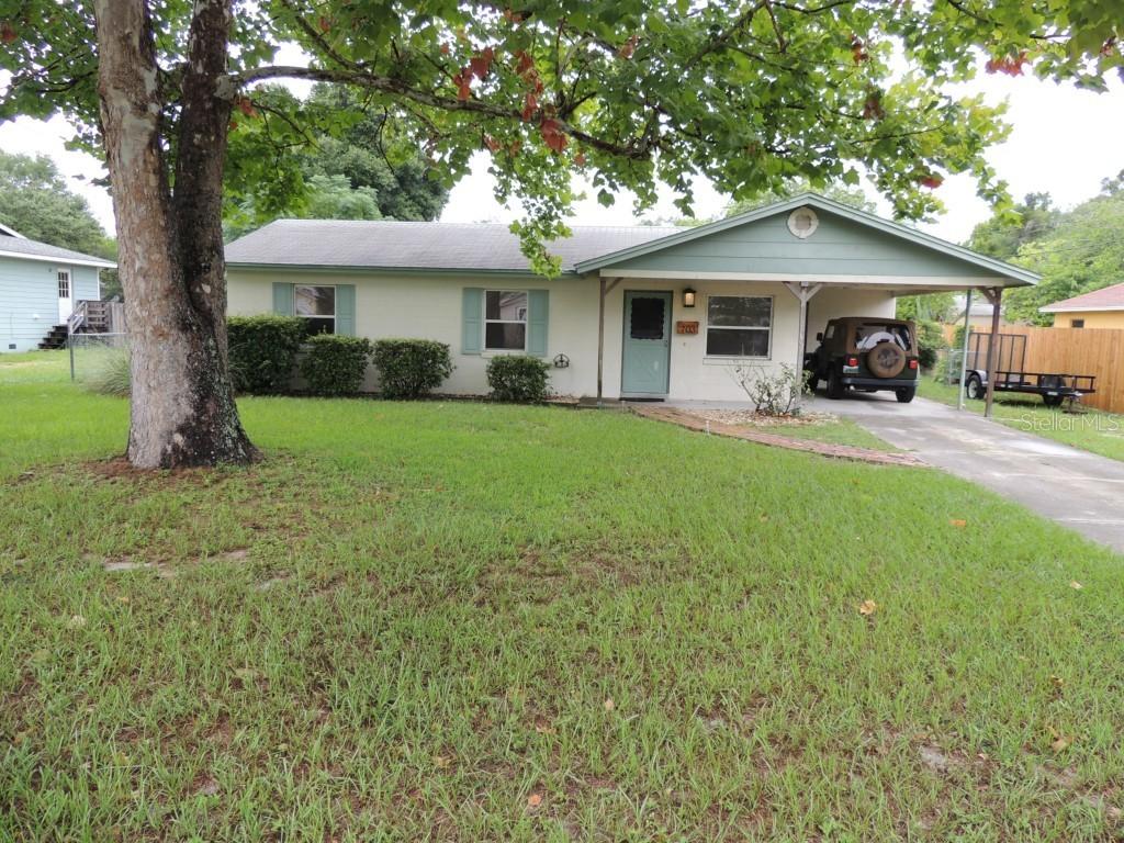 703 N Disston Ave., Tavares, FL 32778