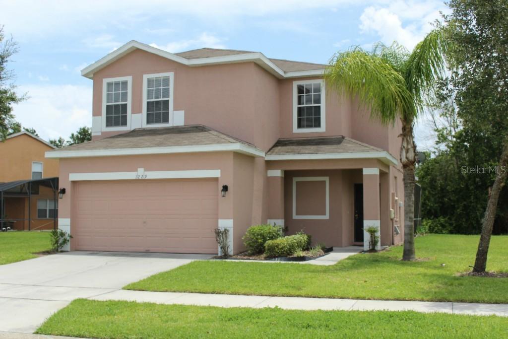 1229 Sandy Ridge Dr., Davenport, FL 33896