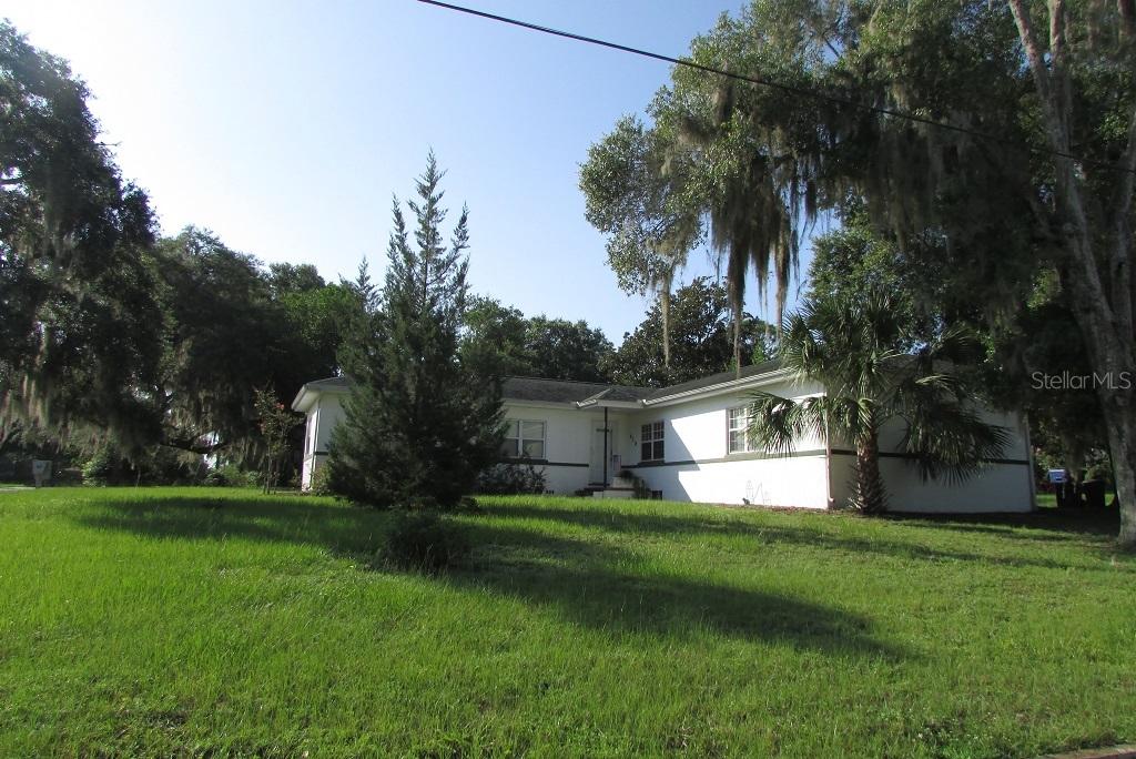 410 E Waldo St., Groveland, FL 34736