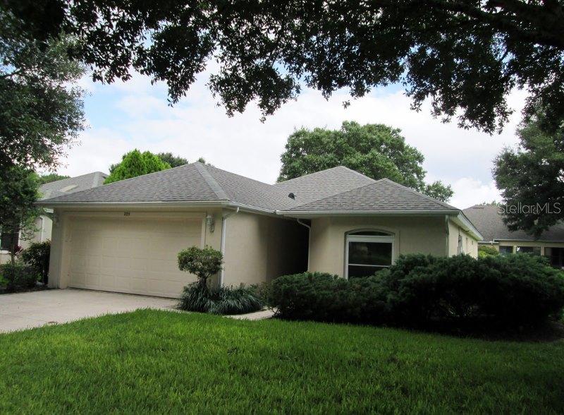 225 Baytree Blvd., Tavares, FL 32778