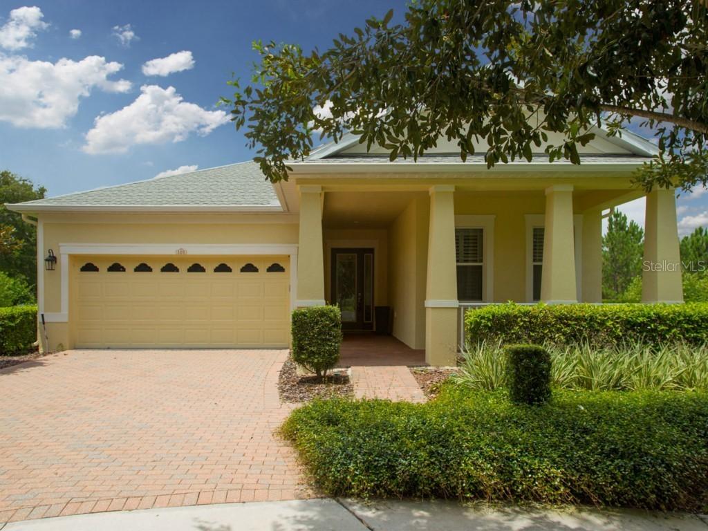 101 Crescent Moon Dr., Groveland, FL 34736