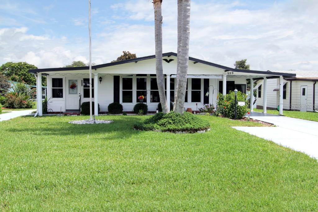 609 Tracy Dr., The Villages, FL 32159