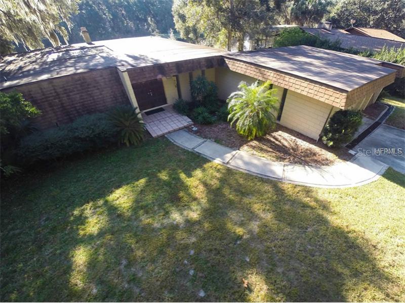 1980 Hillside Dr., Mount Dora, FL 32757