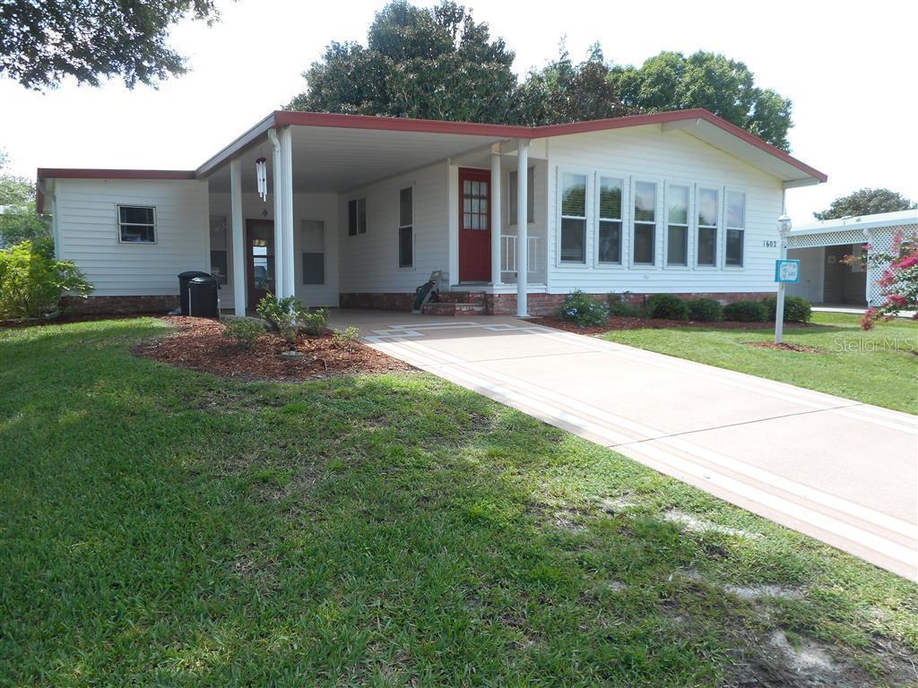 1602 Bayhill Dr., The Villages, FL 32159